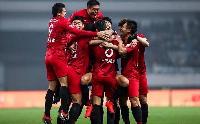 中超强队大PK,恒大对阵上港引发球迷期待的简单介绍 中超强队大PK,恒大对阵上港引发球迷期待的简单介绍