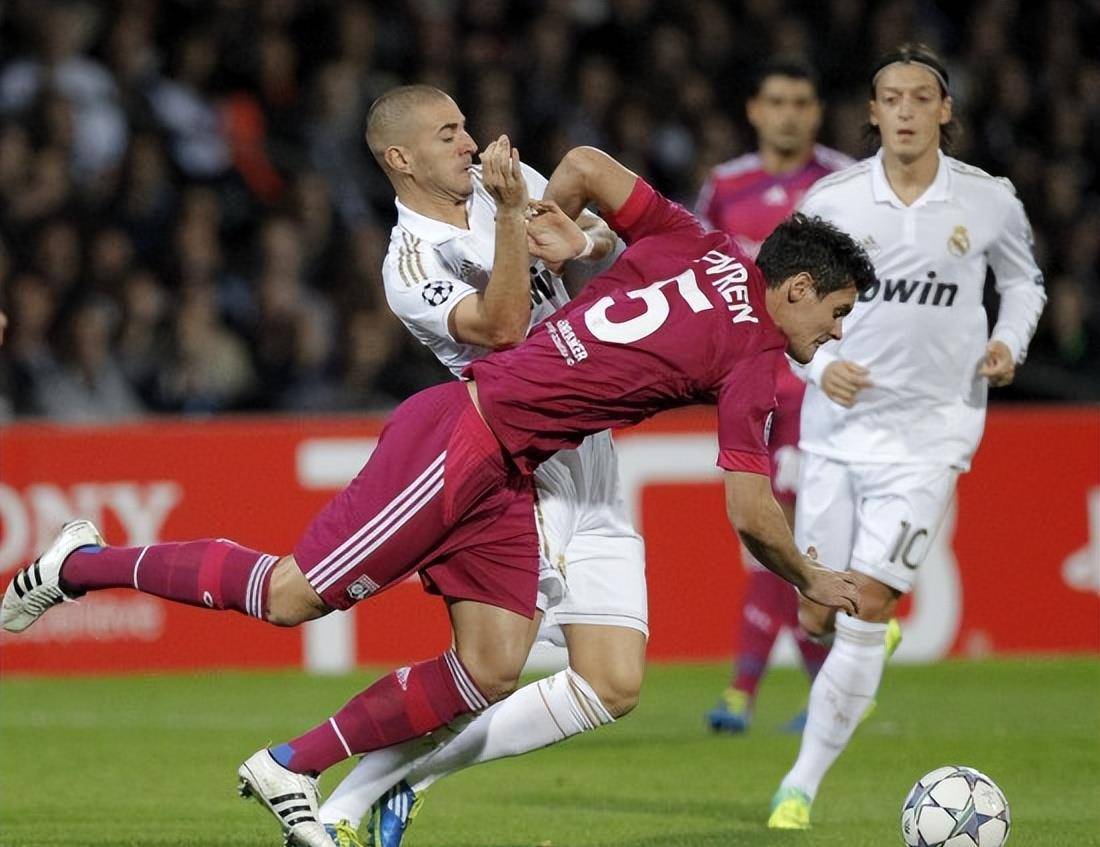 里昂欲击败布雷斯特,争夺胜利的简单介绍 里昂欲击败布雷斯特,争夺胜利的简单介绍