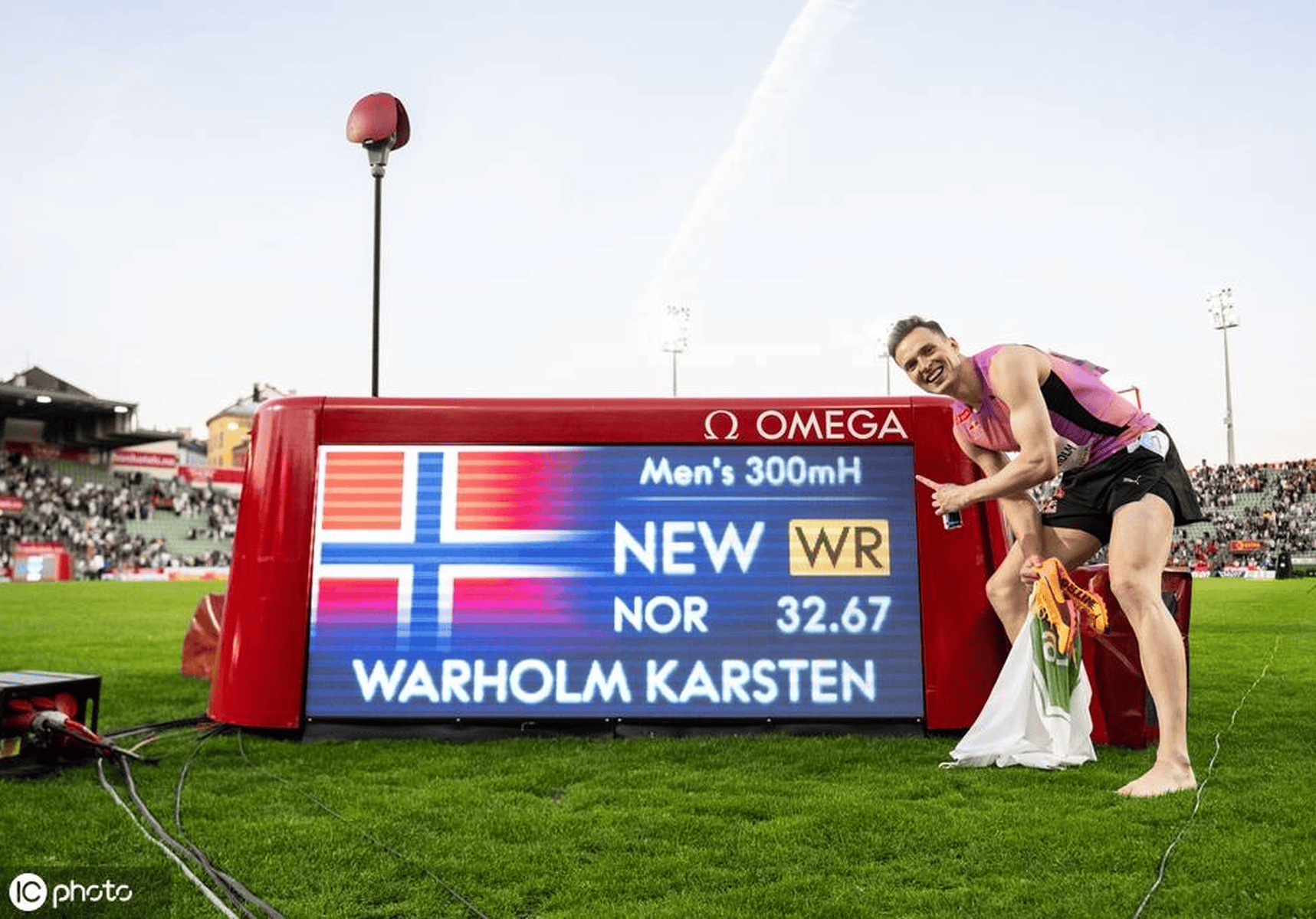 开云APP-创造历史的新纪录，全体运动员豪气冲天的简单介绍