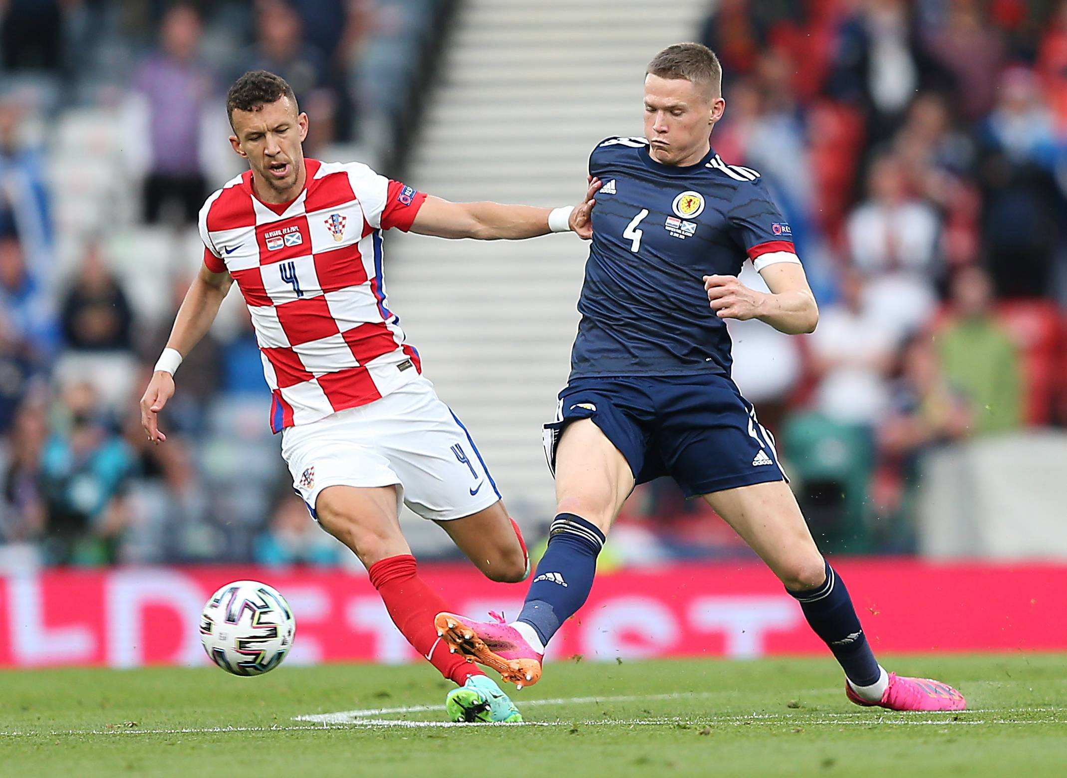 亚美尼亚队夺冠雄姿实力 亚美尼亚队夺冠雄姿实力