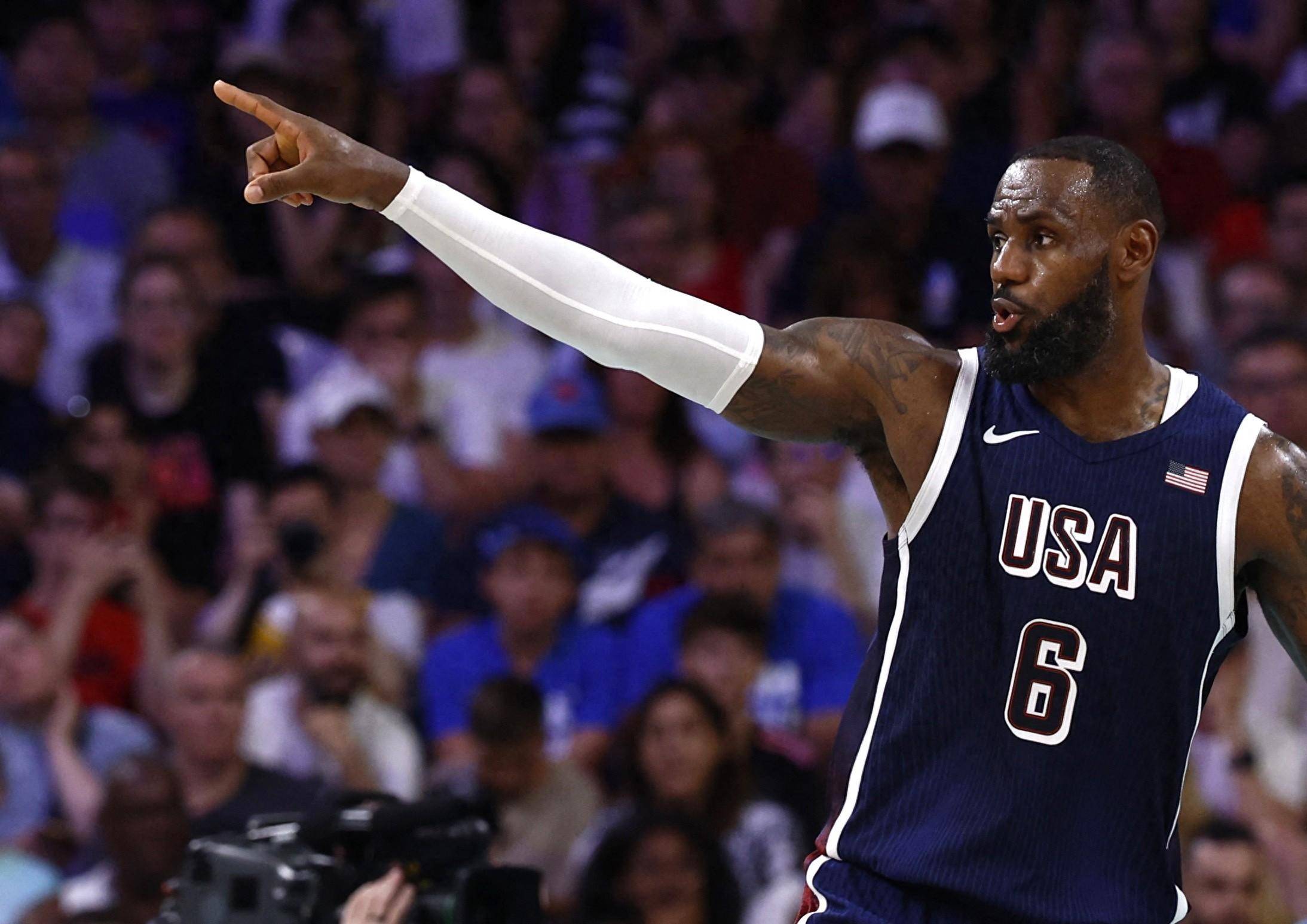 詹姆斯领军获胜，火力全开！