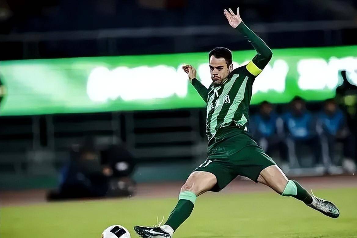 开云体育官网-伯明翰连胜结束，后防线漏洞被暴露