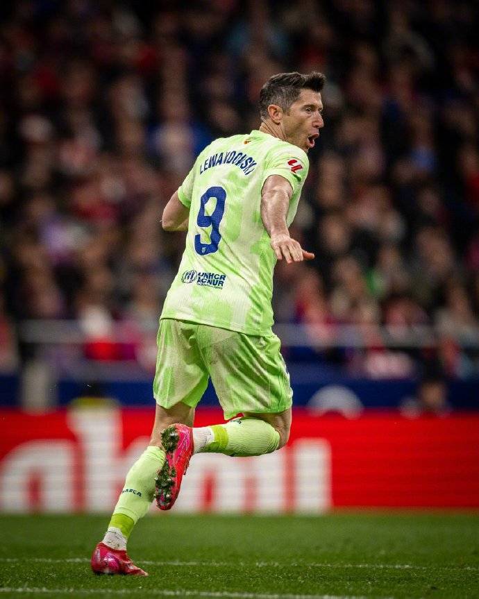 伯明翰连胜结束,后防线漏洞被暴露 伯明翰连胜结束,后防线漏洞被暴露