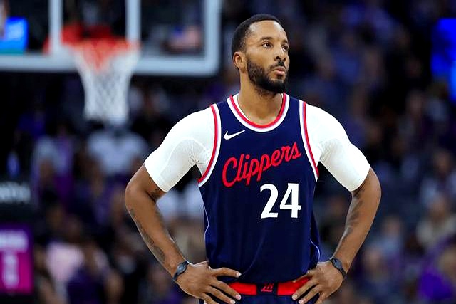 开云APP-快船外线火力全开，团队配合势不可挡