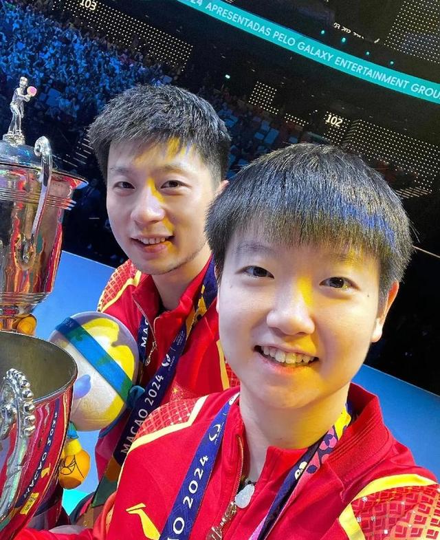 澳大利亚乒乓球队夺得团体冠军,震撼全场! 澳大利亚乒乓球队夺得团体冠军,震撼全场!