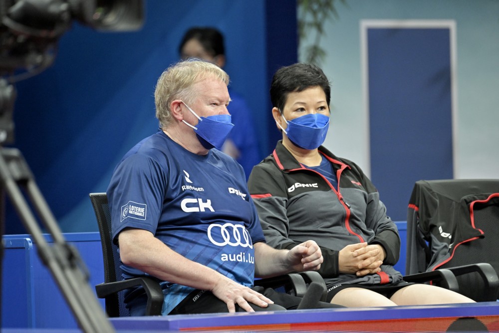 开云体育官方网站-卢森堡水联选手风姿绰约，轻松入围