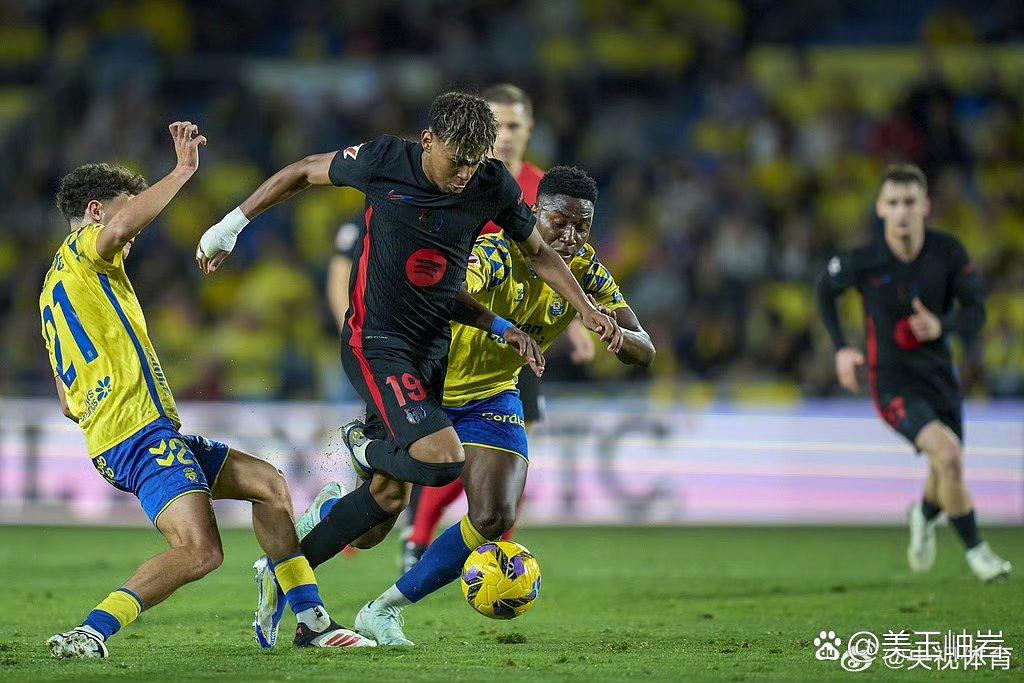 帕尔马门将频频出错,球队连败不振 帕尔马门将频频出错,球队连败不振