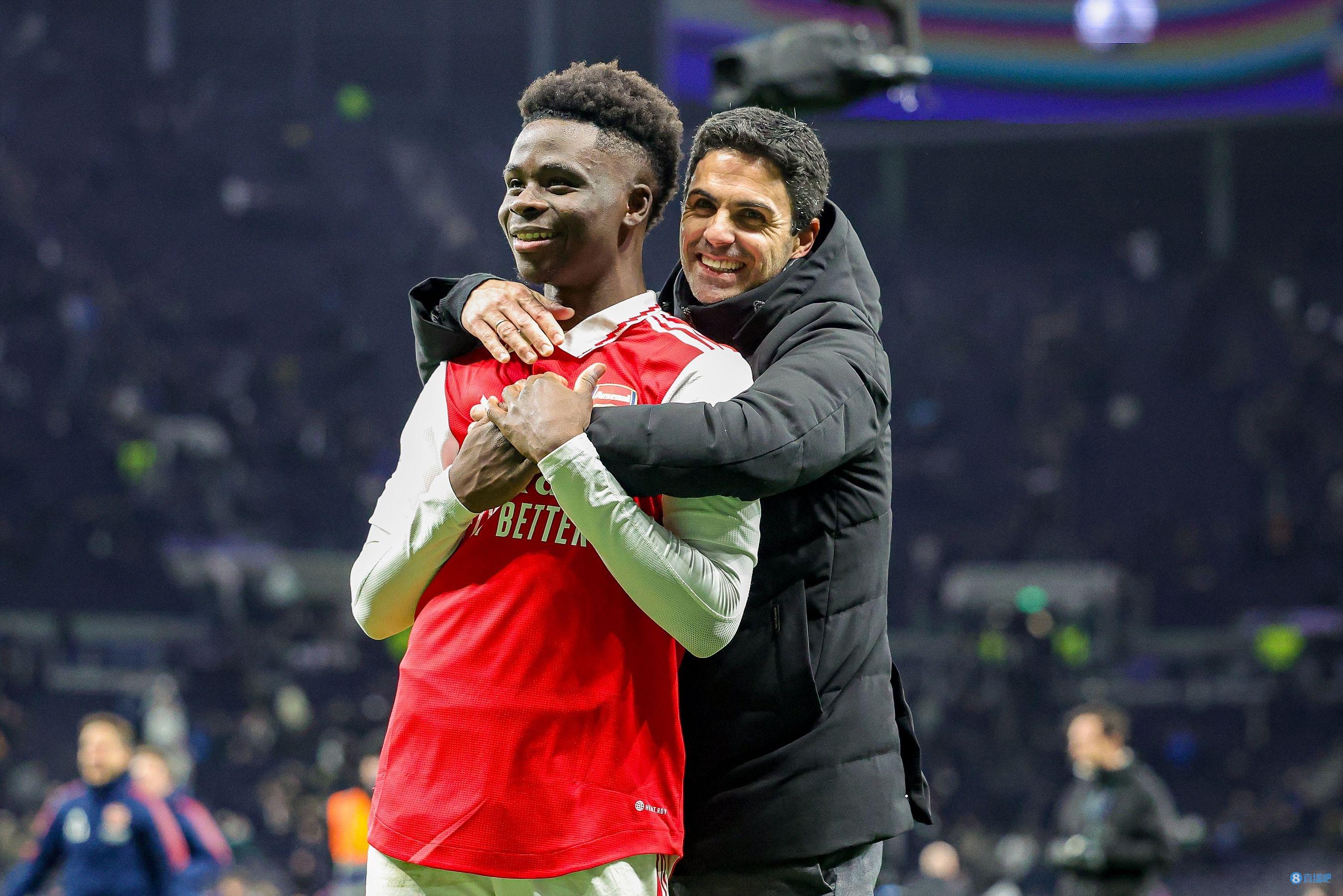 持续燃烧!球员们在今晚的比赛中将继续努力 持续燃烧!球员们在今晚的比赛中将继续努力