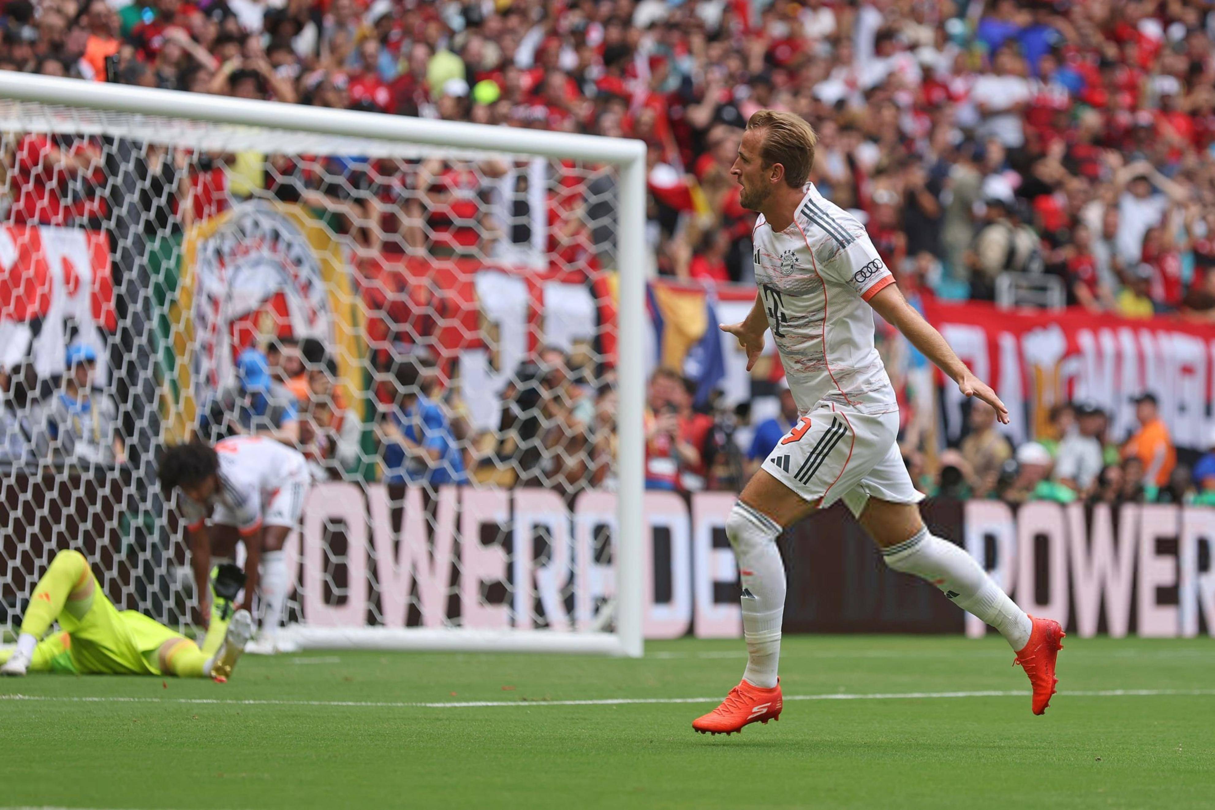 开云体育平台APP-欧冠半决赛揭幕，巴黎诺伊尔阵型混战