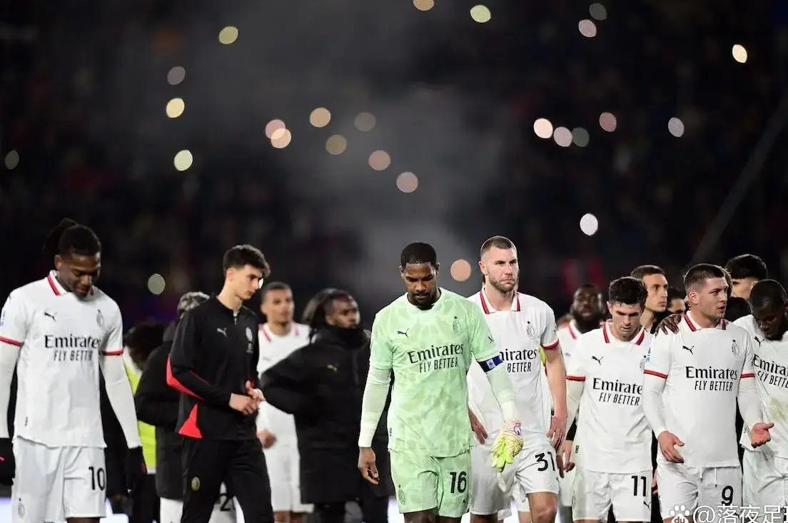 AC米兰主场遭遇困境，暂时失去领跑地位