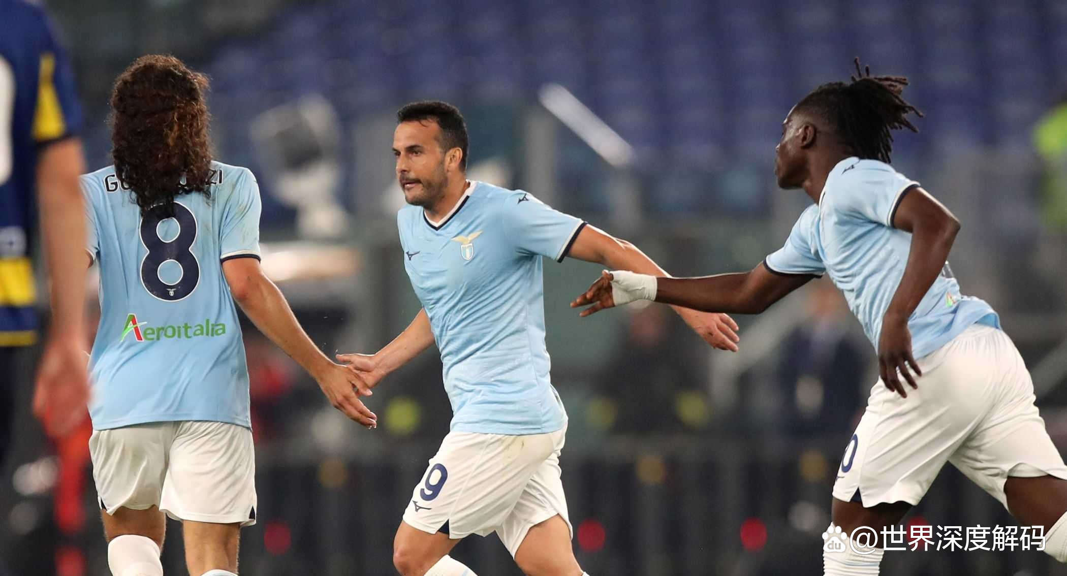 维罗纳主教练研究对手，力图取得胜利