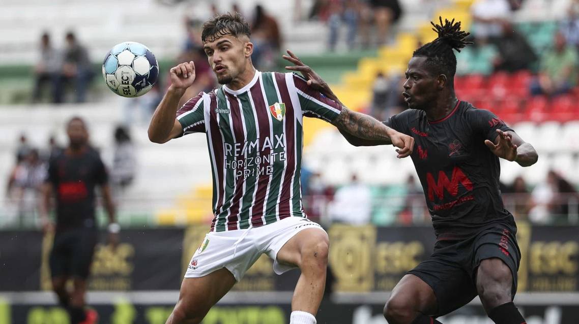 西班牙球队在国际比赛中力挫强敌