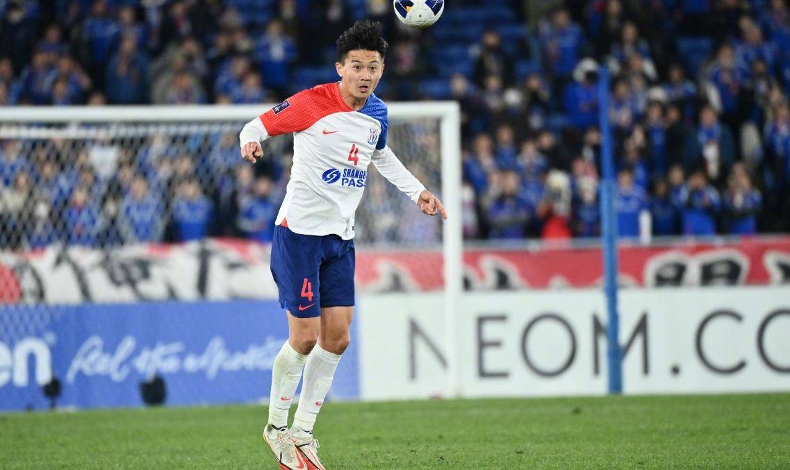 亚洲足球联赛中出现了一场悬念的对决