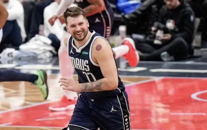 包含独行侠大胜奇才，年轻阵容展现出色战斗力的词条