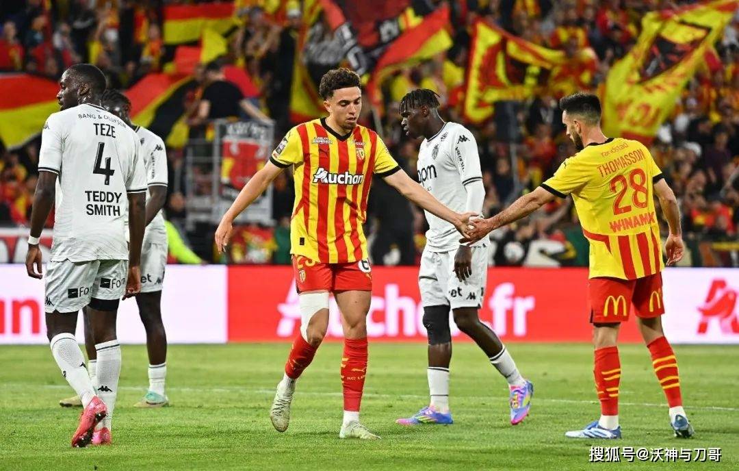 开云体育在线-摩纳哥前锋梅开二度，助球队逼平