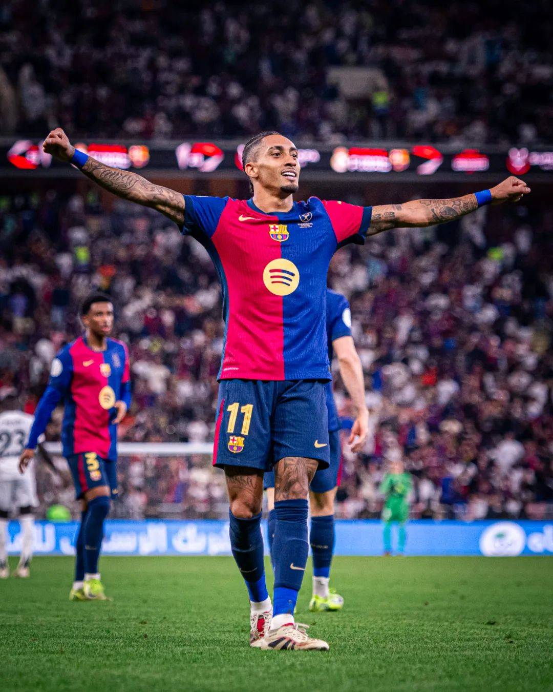 开云体育下载-巴塞罗那门将扑救神勇，助球队守住胜局的简单介绍