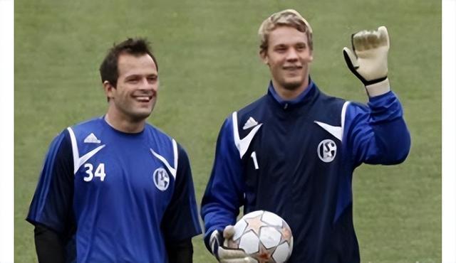 沙尔克新教练上任，球队变化将逐渐显现的简单介绍