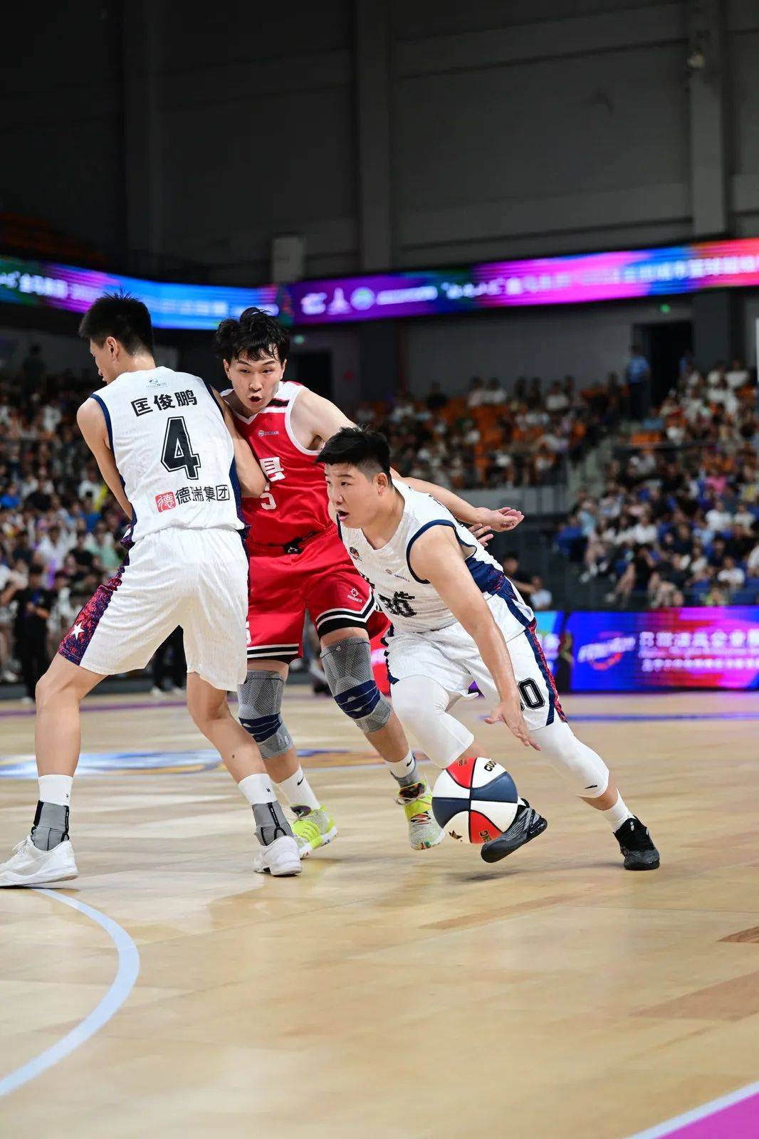 开云体育登录-篮球世锦赛即将开启，球员们备战紧张