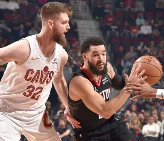 开云平台-关于火箭内讧，哈登和沃霍尔特起冲突！球队未来不稳定的信息