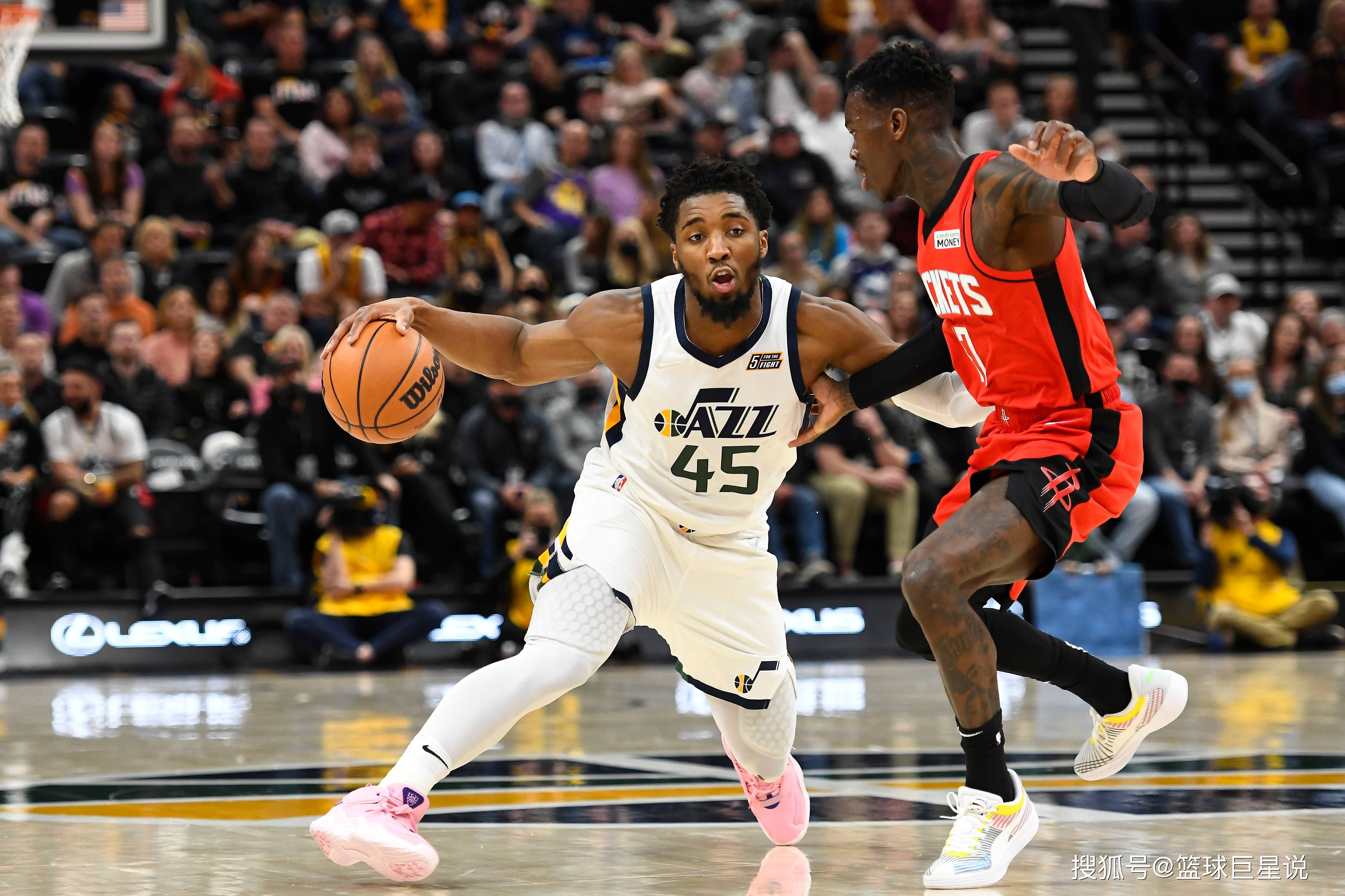 独行侠惨遭爵士血洗，米切尔砍下30+5+5