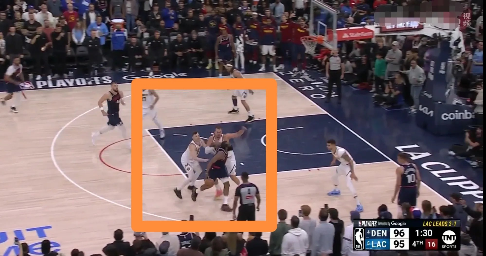 快船惨败开拓者,吞下四连败 快船惨败开拓者,吞下四连败