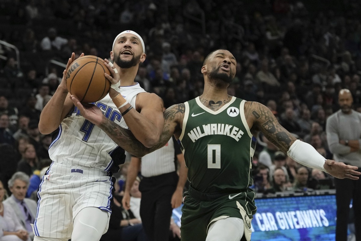 开云体育中国-雄鹿惨败76人：字母哥独力难支的简单介绍